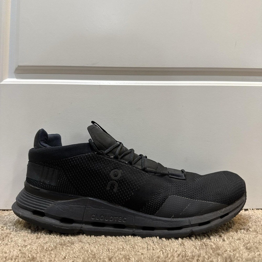 On Shoes Mens Size 12 Black Road Running CloudTec Sneakers 26.99822 Athletic